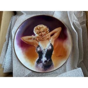 The Magic of Marilyn "Shining Star" Marilyn Monroe Plate No 11758A 1993